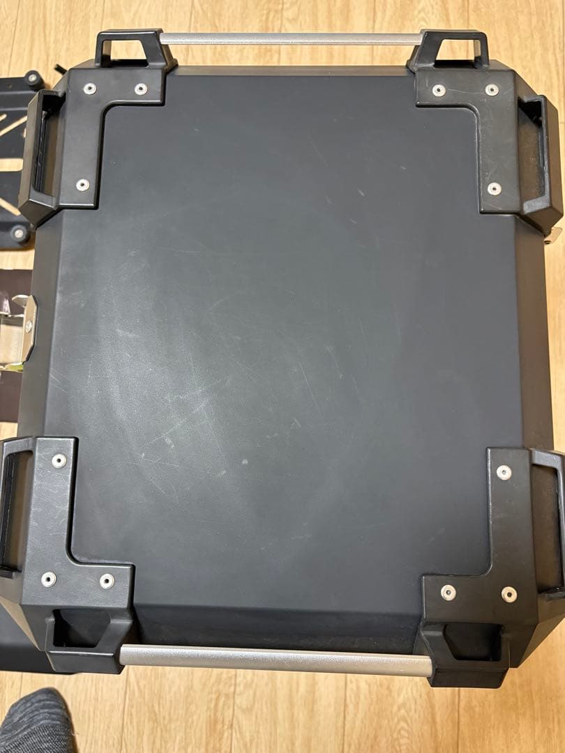 バイク用リアボックス55ℓ、サーモスクーラーバック付き