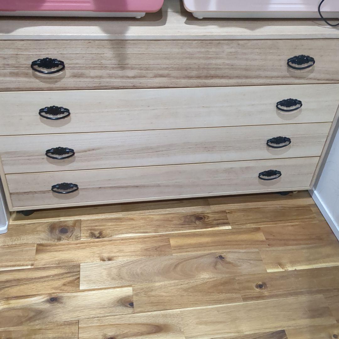 桐たんす4段アジャスター付き